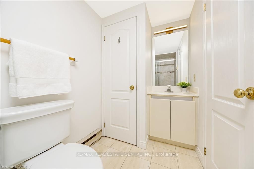 Condo for sale at SS01-100 Millside Drive, Milton, Ontario, L9T 5E2 - Old Milton - MLS: W12676070