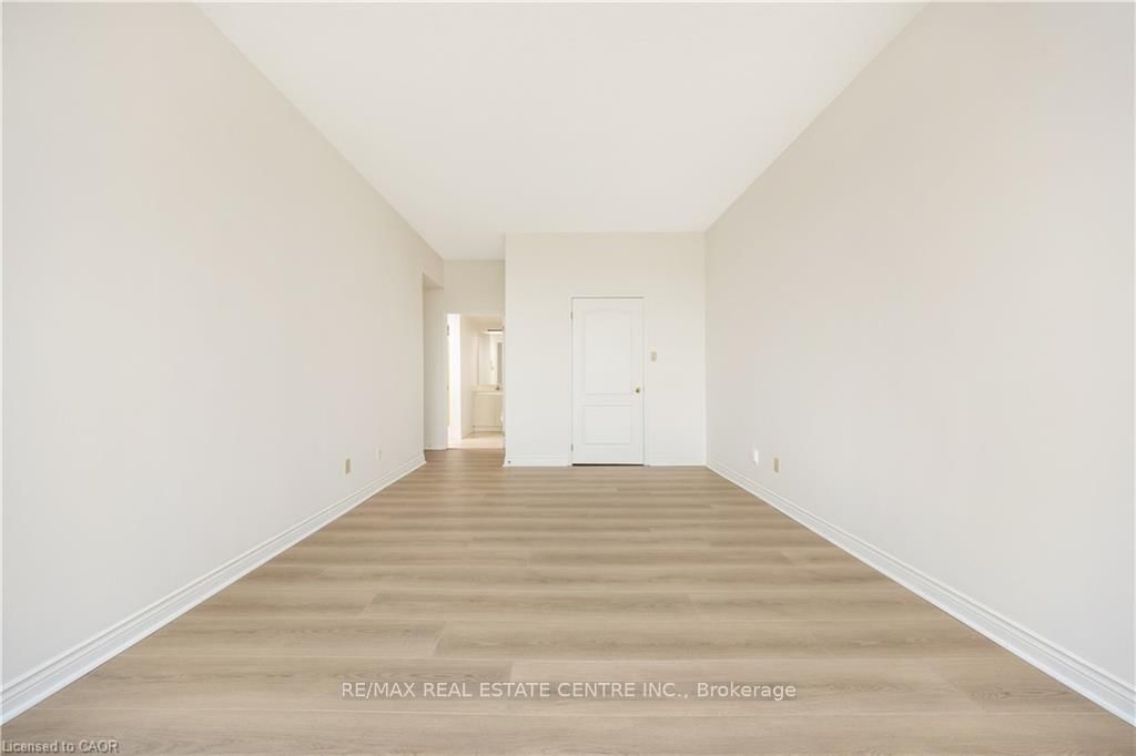 Condo for sale at SS01-100 Millside Drive, Milton, Ontario, L9T 5E2 - Old Milton - MLS: W12676070