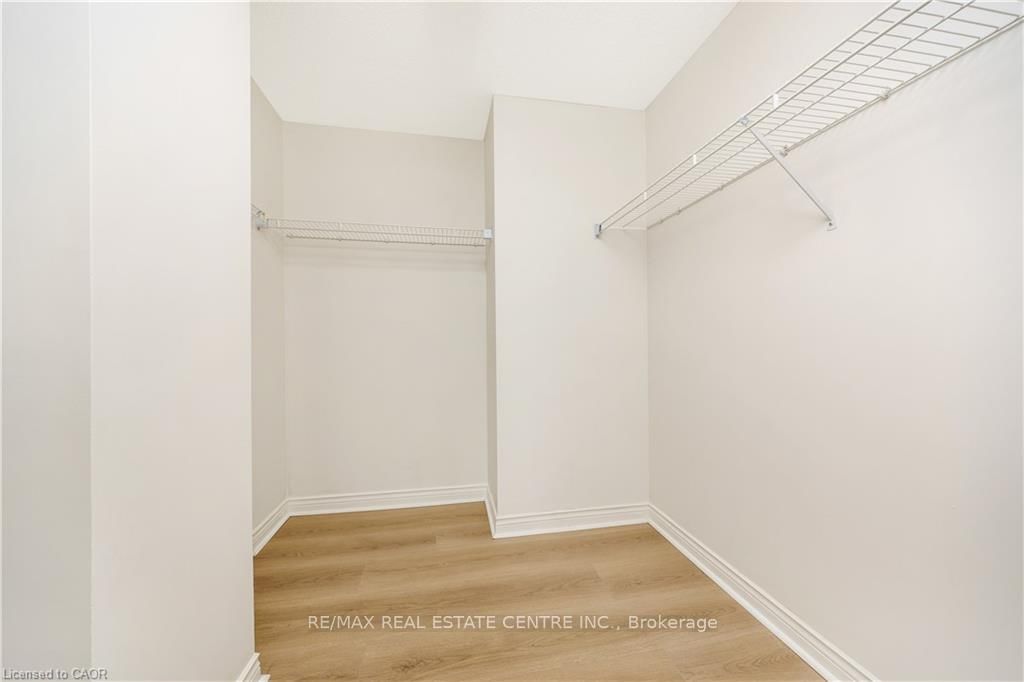 Condo for sale at SS01-100 Millside Drive, Milton, Ontario, L9T 5E2 - Old Milton - MLS: W12676070