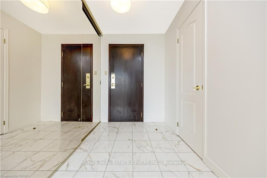 Condo for sale at SS01-100 Millside Drive, Milton, Ontario, L9T 5E2 - Old Milton - MLS: W12676070