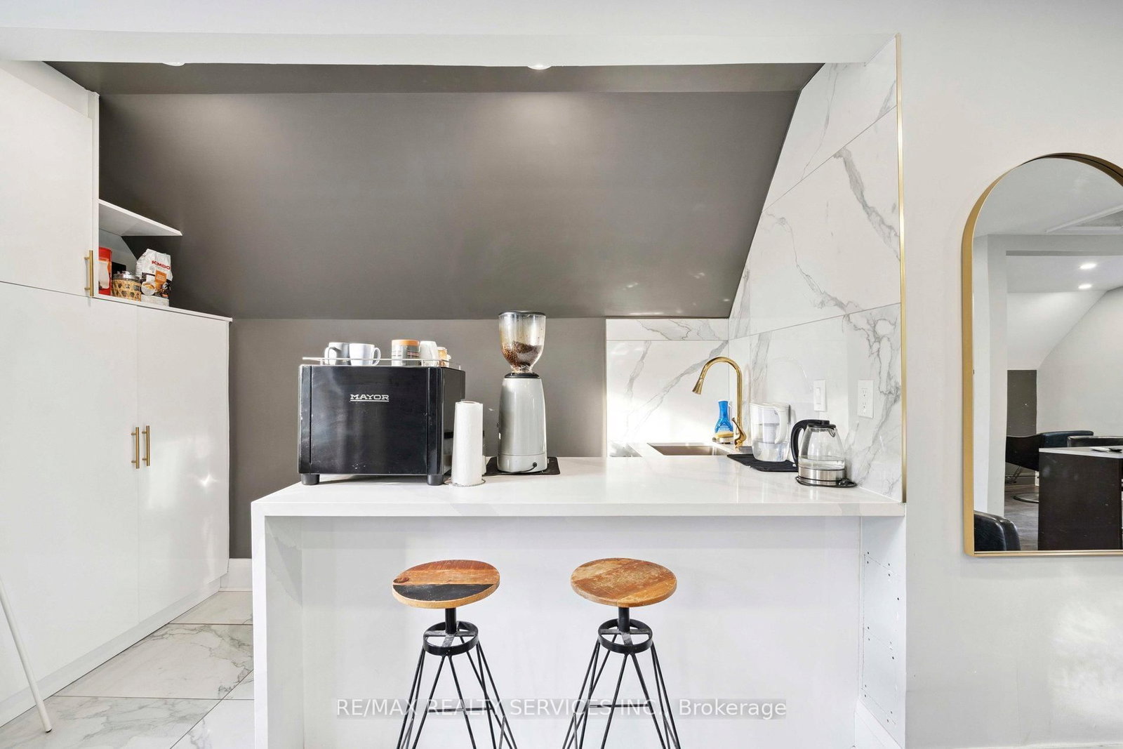 127 Queen Street W - Photo 17