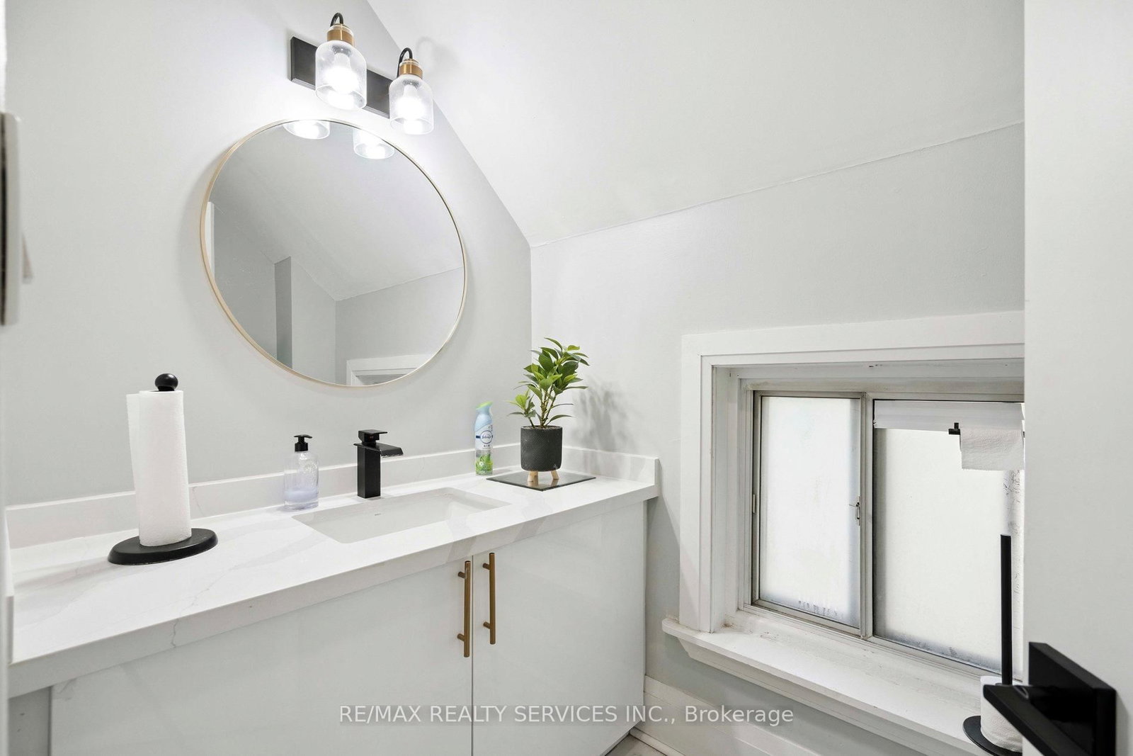 127 Queen Street W - Photo 19