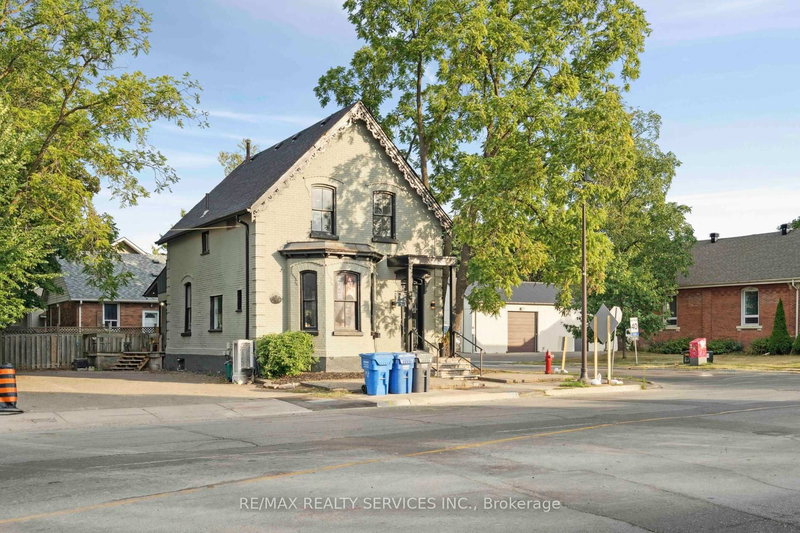 127 Queen St W, Brampton, L6Y 1M3 | Image 2