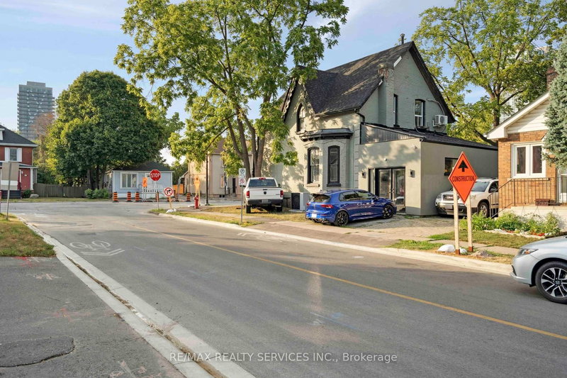 127 Queen St W, Brampton, L6Y 1M3 | Image 3