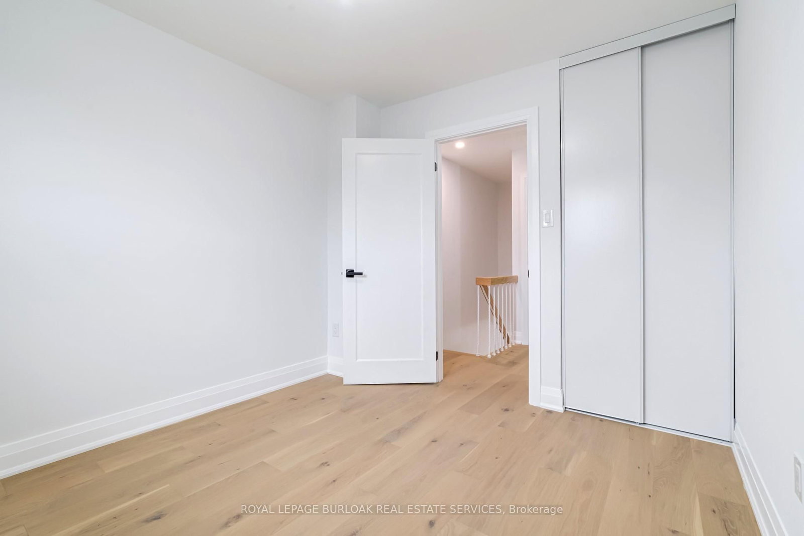 Townhouse for sale at 4-5475 Lakeshore Road, Burlington, Ontario, L7L 1E1 - Appleby - MLS: W12676898