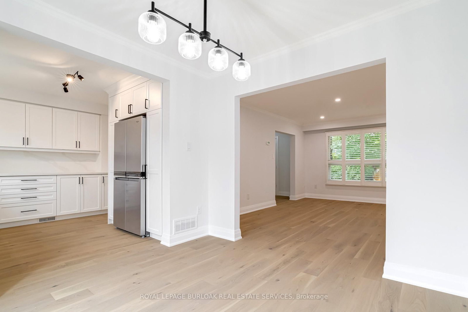 Townhouse for sale at 4-5475 Lakeshore Road, Burlington, Ontario, L7L 1E1 - Appleby - MLS: W12676898