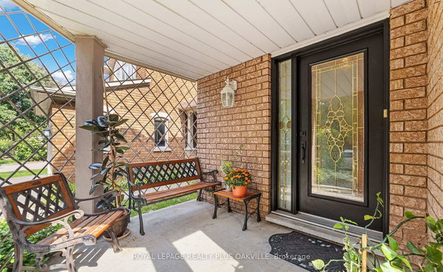 365 Turnberry Crescent