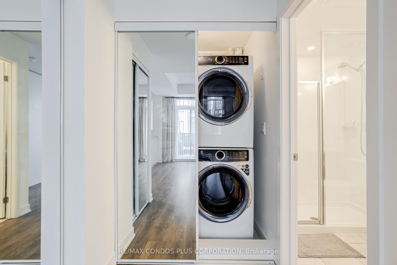 Townhouse for sale at 201-100 Canon Jackson Drive, Toronto, Ontario, M6M 0C1 - Beechborough-Greenbrook - MLS: W12677486