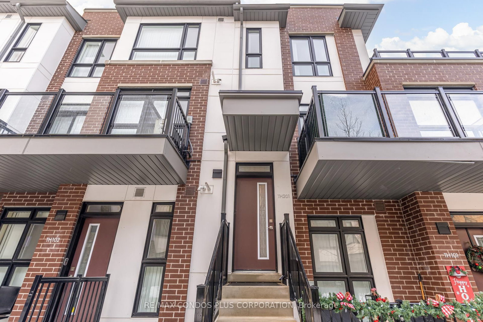 Townhouse for sale at 201-100 Canon Jackson Drive, Toronto, Ontario, M6M 0C1 - Beechborough-Greenbrook - MLS: W12677486