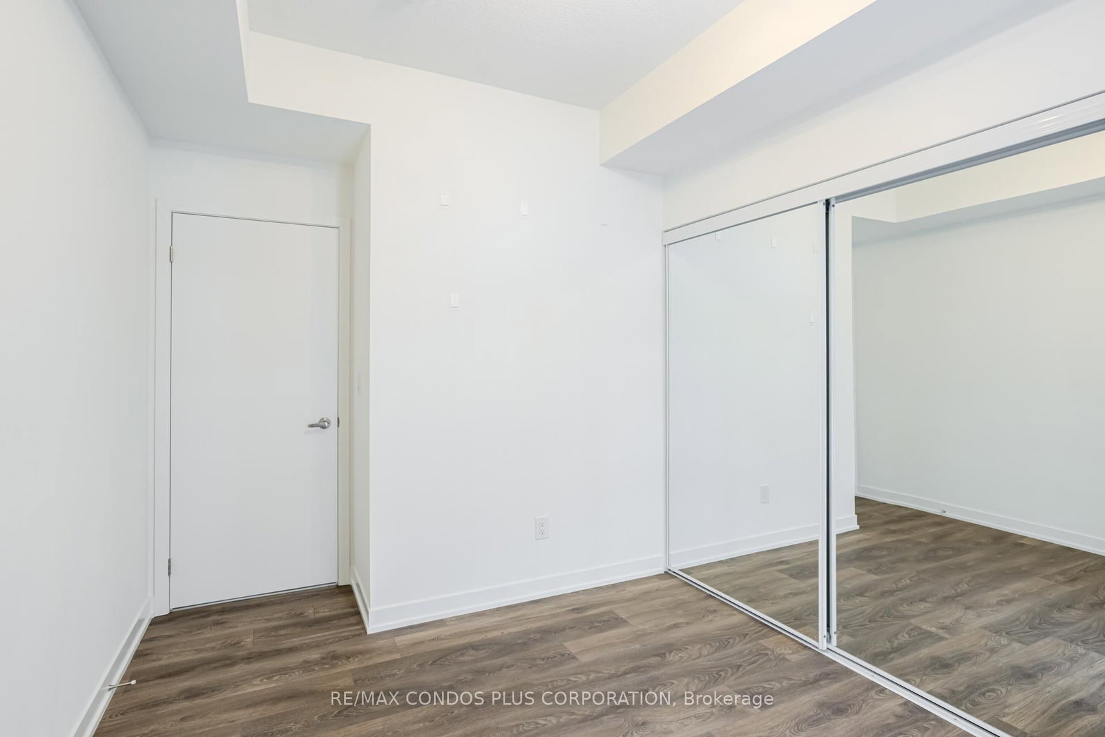 Townhouse for sale at 201-100 Canon Jackson Drive, Toronto, Ontario, M6M 0C1 - Beechborough-Greenbrook - MLS: W12677486