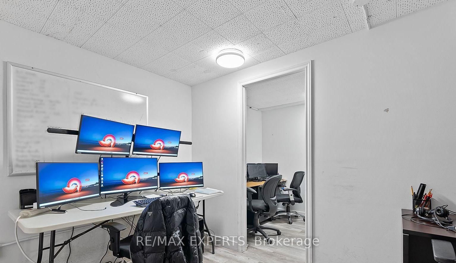 20 Stavebank Road, Unit 100 - Photo 8