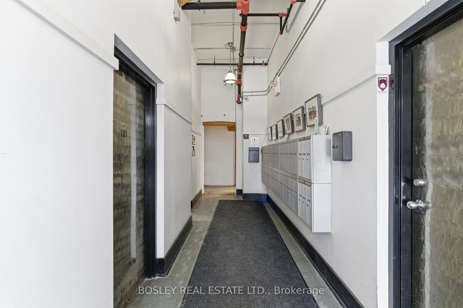 347 Sorauren Avenue, Unit 209 - Photo 19