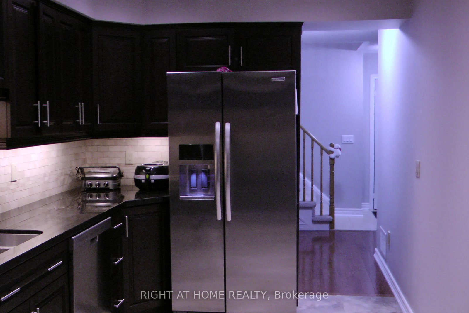 Townhouse for sale at 32 Heathcliffe Square, Brampton, Ontario, L6S 5P7 - Central Park - MLS: W12678360