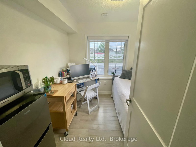 73 - 1222 Rose Way, Milton, L9E 1P1 | Image 3