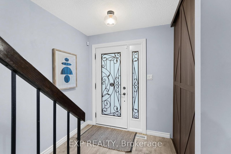 22 Pierpont Mississauga,ON L5N 5V1 — Photo 15