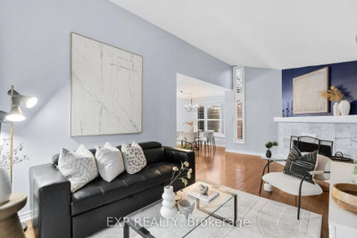 22 Pierpont Mississauga,ON L5N 5V1 — Photo 3