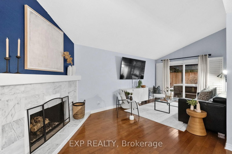 22 Pierpont Mississauga,ON L5N 5V1 — Photo 5