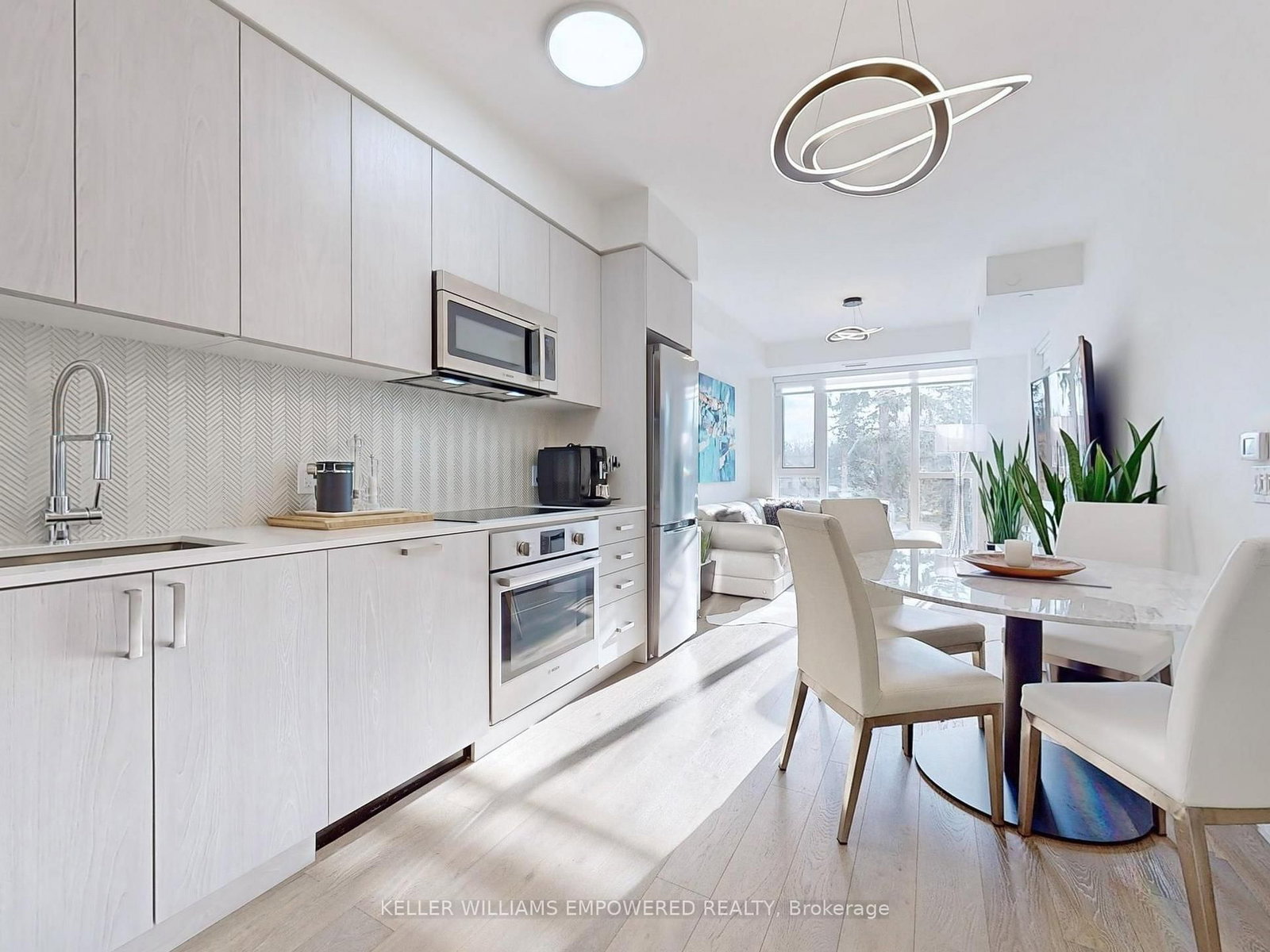 Property at 293 The Kingsway