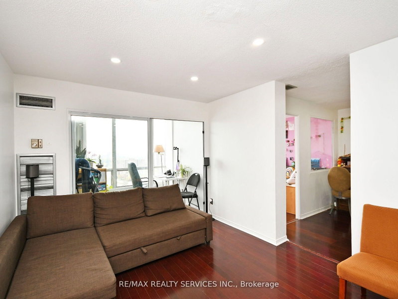 115 Hillcrest Mississauga,ON L5B 3Y9 — Photo 11