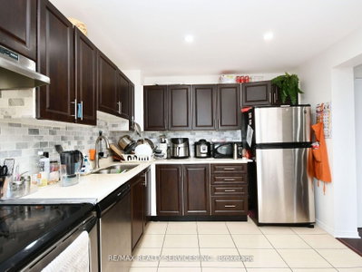 115 Hillcrest Mississauga,ON L5B 3Y9 — Photo 17