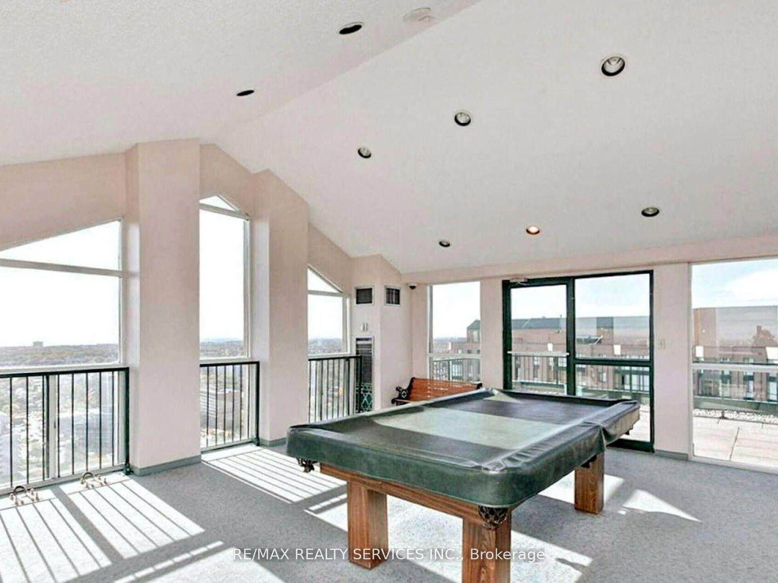 115 Hillcrest Mississauga,ON L5B 3Y9 — Photo 28