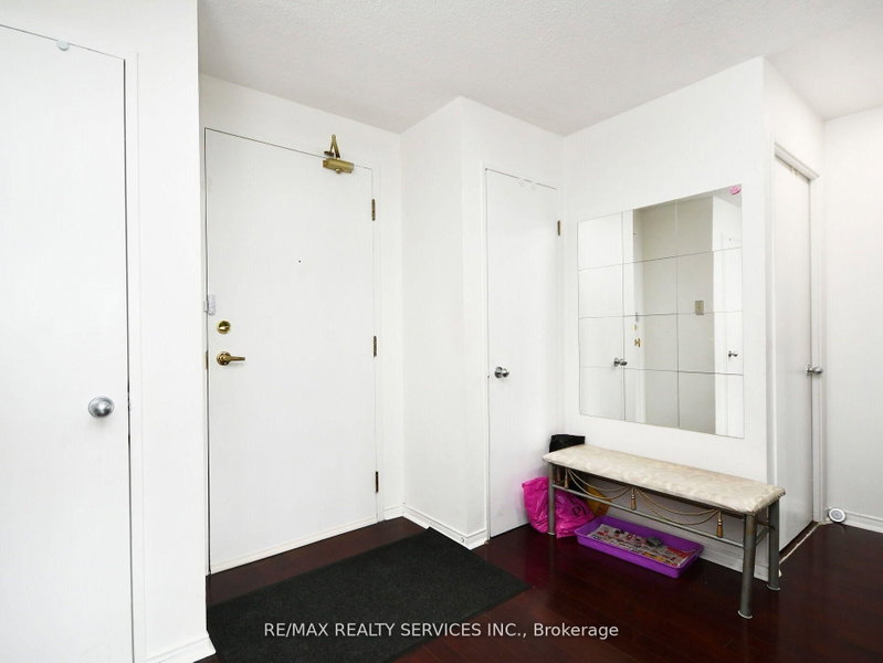 115 Hillcrest Mississauga,ON L5B 3Y9 — Photo 8