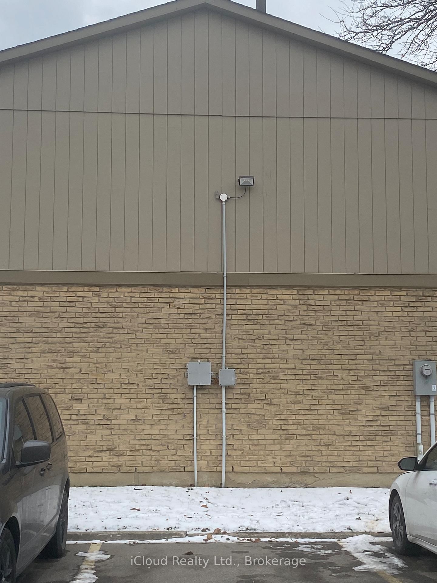 81 Hansen Road, Unit 62 - Photo 3