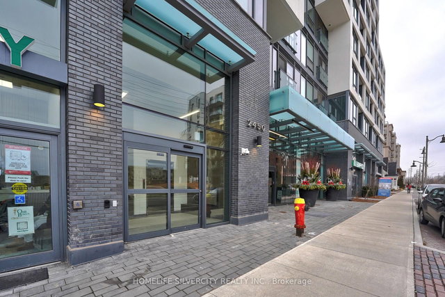 811 - 2450 Old Bronte Road