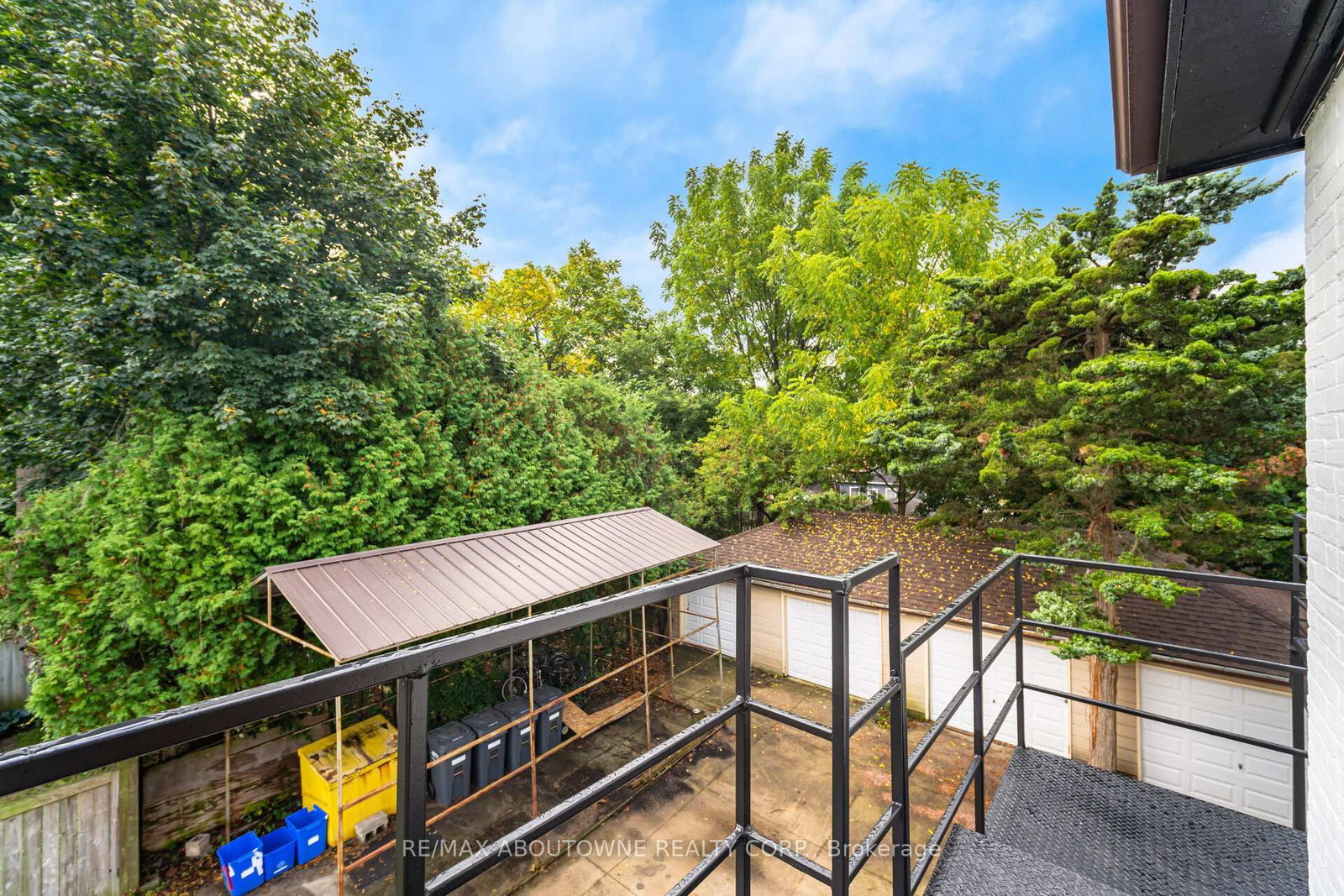 Semi-Detached House for lease at 3-486 Holtby Avenue, Burlington, Ontario, L7R 2R3 - Brant - MLS: W12683092