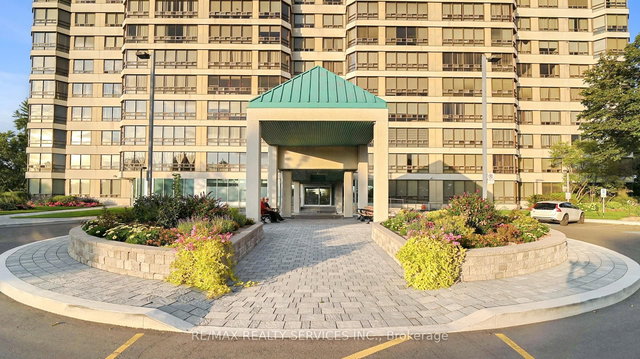 909 - 330 Mill Street S