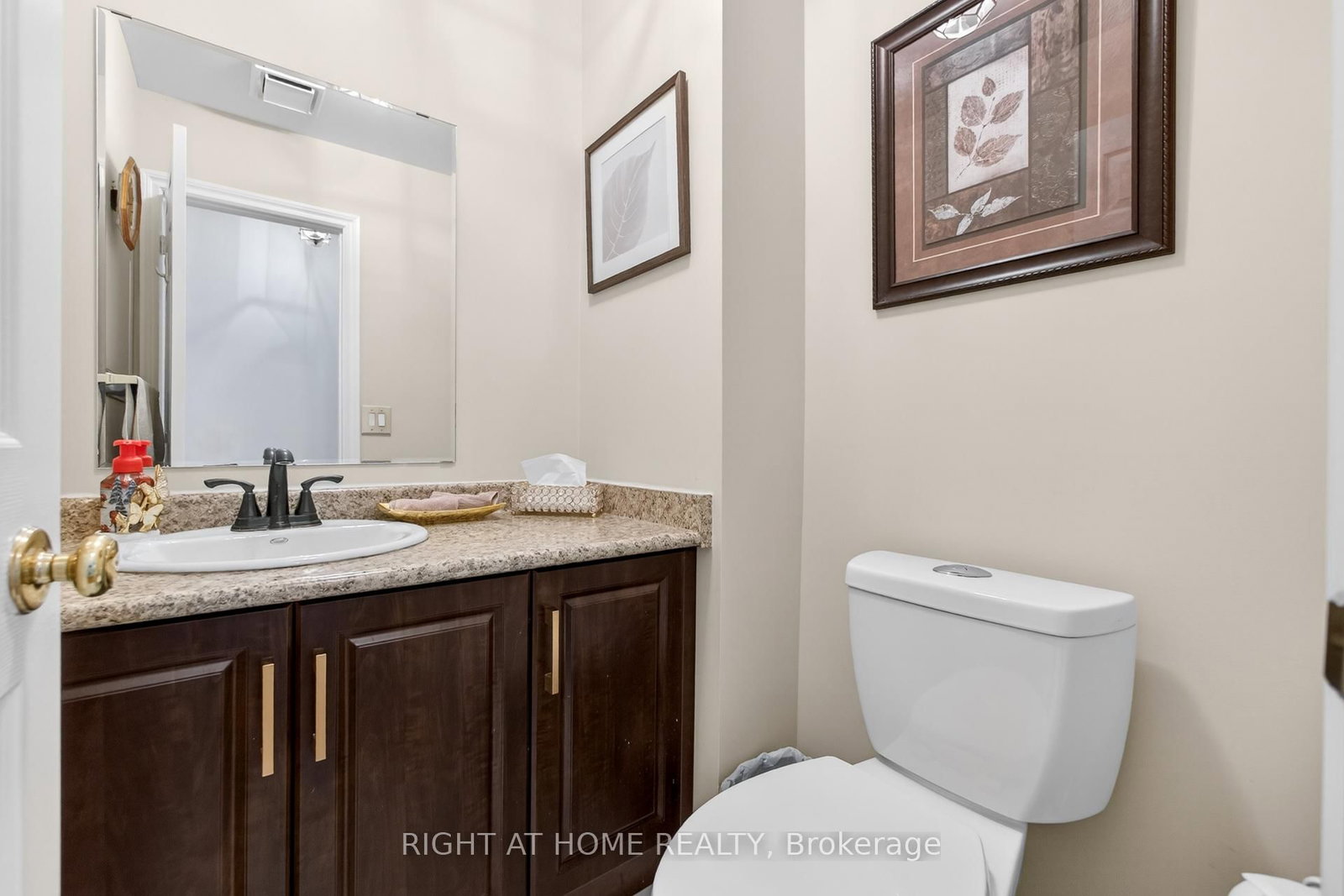 Townhouse for sale at 25 Heathcliffe Square, Brampton, Ontario, L6S 5R6 - Central Park - MLS: W12683642