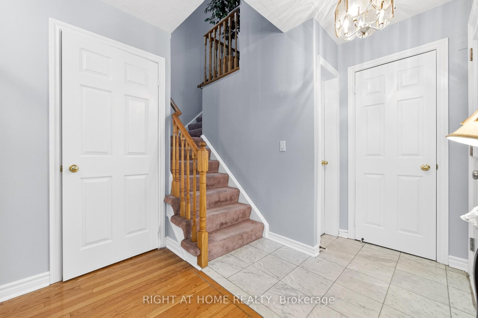 Townhouse for sale at 25 Heathcliffe Square, Brampton, Ontario, L6S 5R6 - Central Park - MLS: W12683642