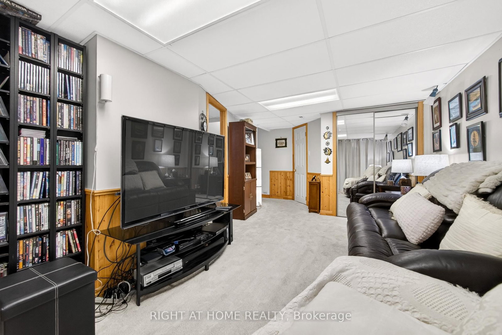 Townhouse for sale at 25 Heathcliffe Square, Brampton, Ontario, L6S 5R6 - Central Park - MLS: W12683642