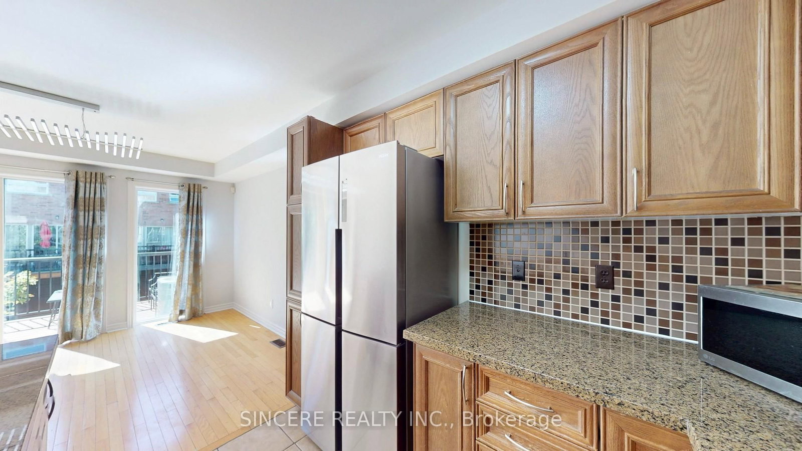 Listing Image 7