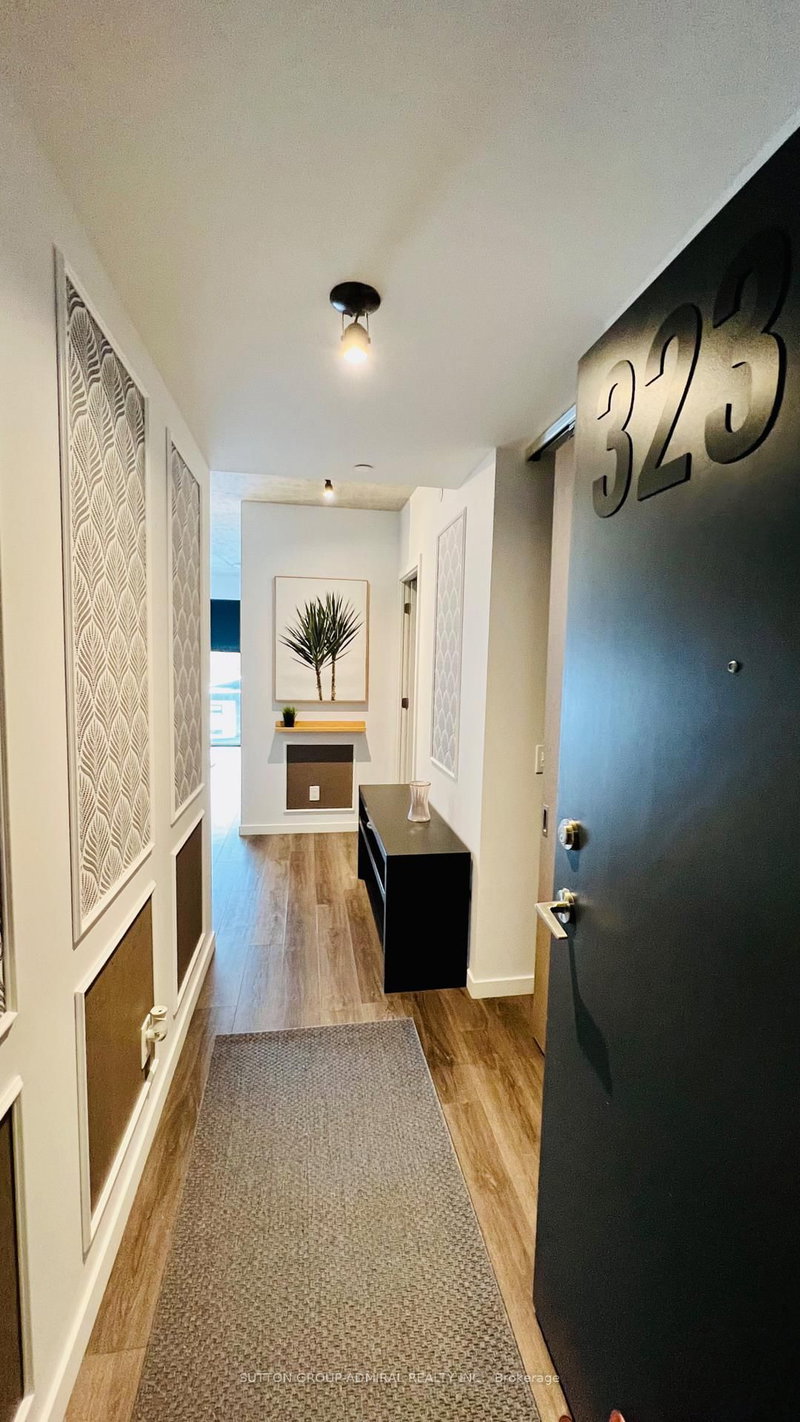 323 - 7 Smith Cres, Toronto, M8Z 0G3 | Image 2