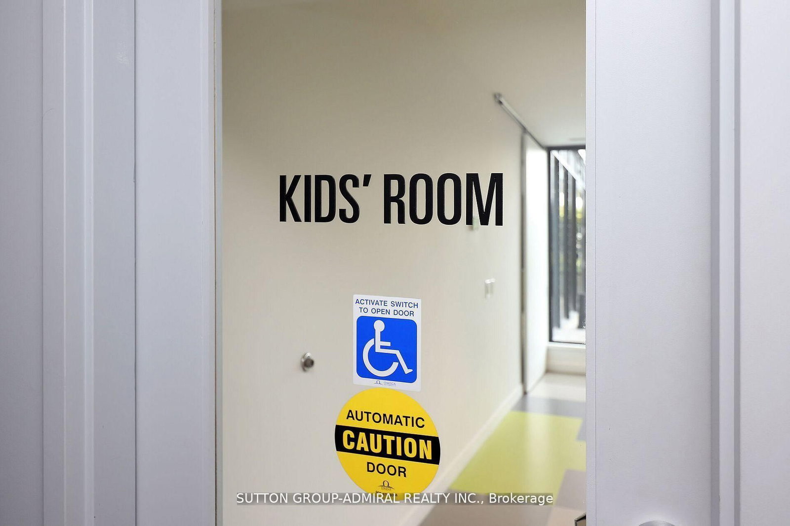 Condo for lease at 323-7 Smith Crescent, Toronto, Ontario, M8Z 0G3 - Stonegate-Queensway - MLS: W12684838