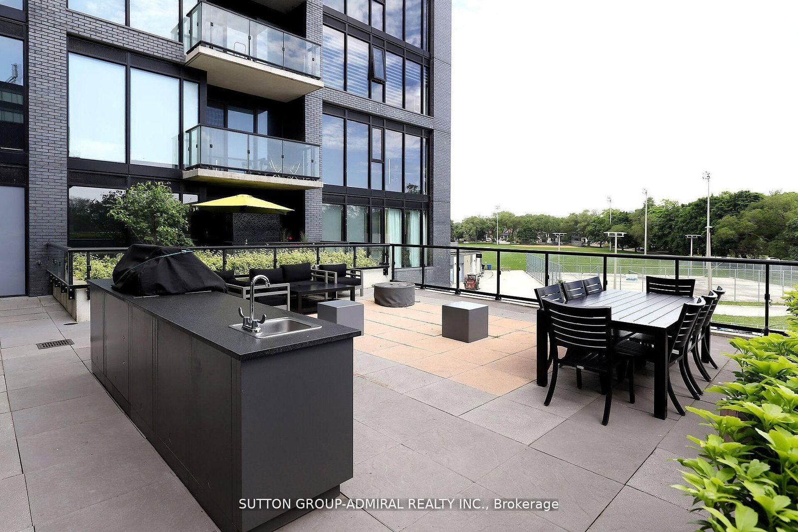 Condo for lease at 323-7 Smith Crescent, Toronto, Ontario, M8Z 0G3 - Stonegate-Queensway - MLS: W12684838