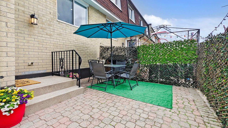 141 - 2170 Bromsgrove Rd, Mississauga, L5J 4J2 | Image 3