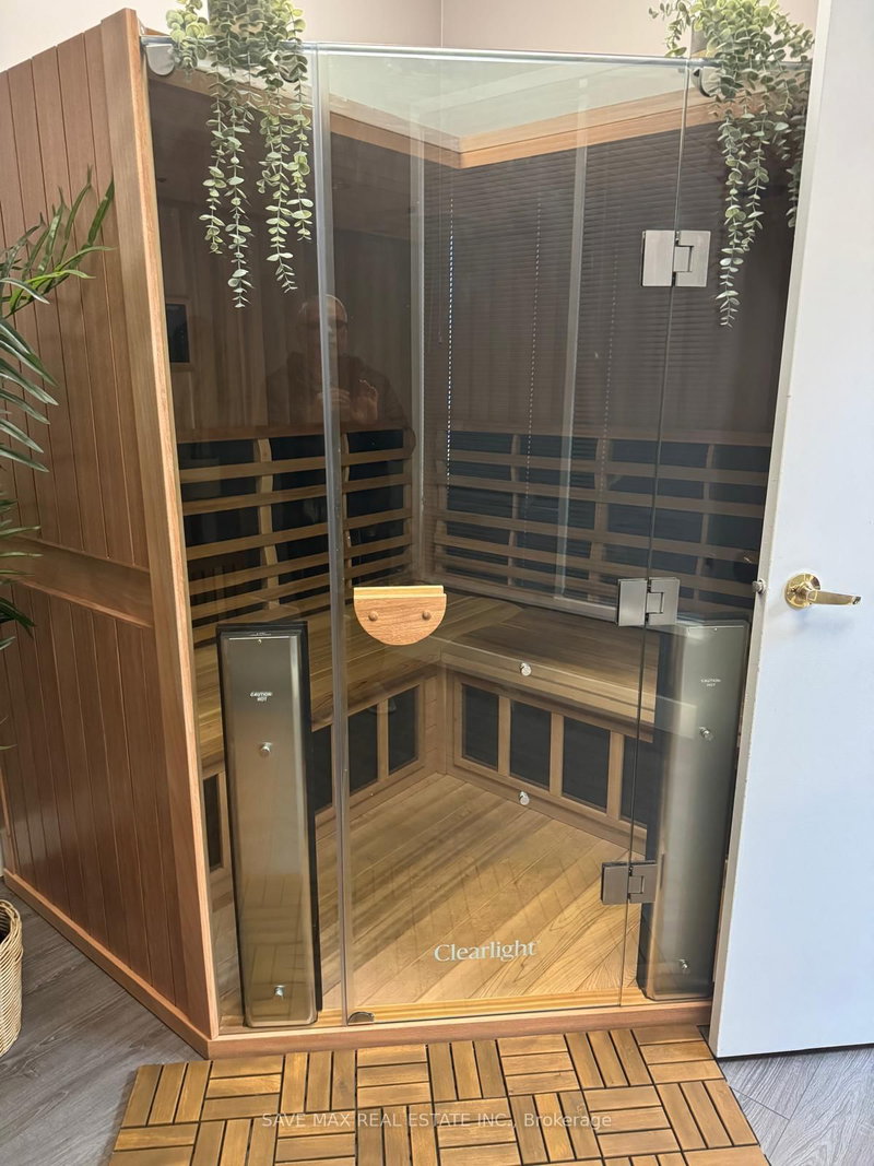 7 - 630 Peter Robertson Blvd, Brampton, L6R 1T4 | Image 3