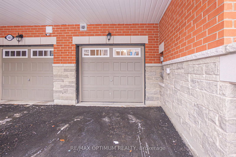 167 Keppel Circ, Brampton, L7A 5K3 | Image 2