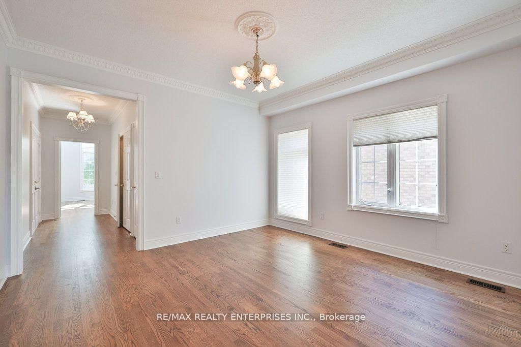 37 Castlegate Boulevard - Photo 9