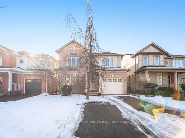1131 Zimmerman Cres, Milton, L9T 5T2 | Image 2