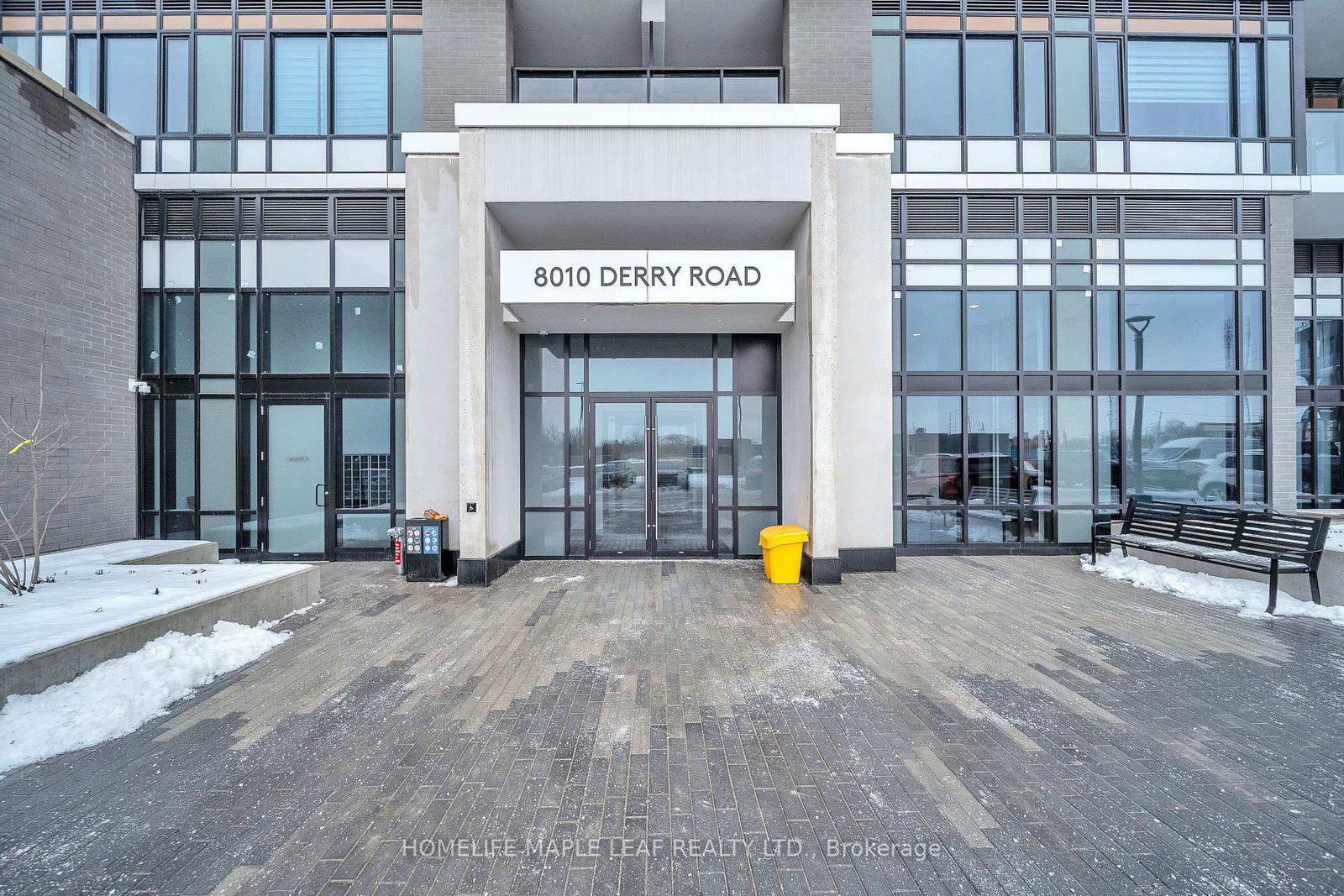 8010 Derry Milton,ON L9T 9N3