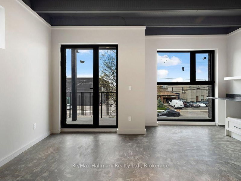 5 - 155 Thirtieth St, Toronto, M8W 3C3 | Image 2