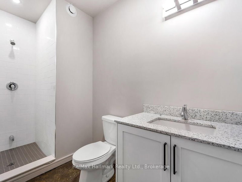 5 - 155 Thirtieth St, Toronto, M8W 3C3 | Image 3