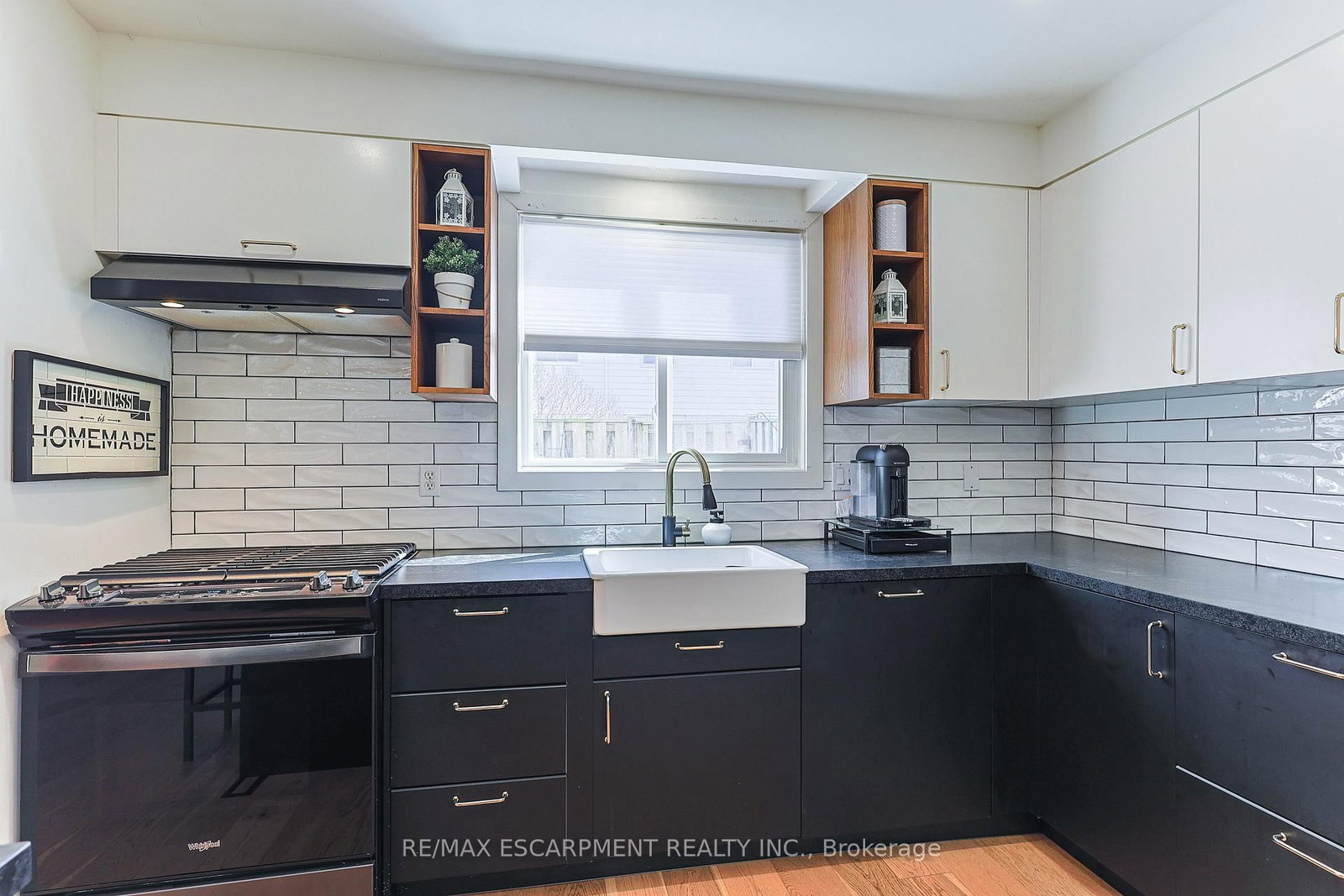 Townhouse for sale at 54-5475 Lakeshore Road, Burlington, Ontario, L7L 1E1 - Appleby - MLS: W12689086