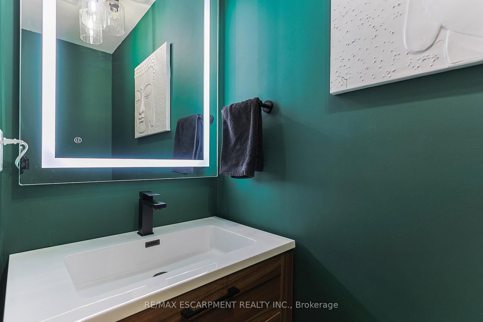 Townhouse for sale at 54-5475 Lakeshore Road, Burlington, Ontario, L7L 1E1 - Appleby - MLS: W12689086