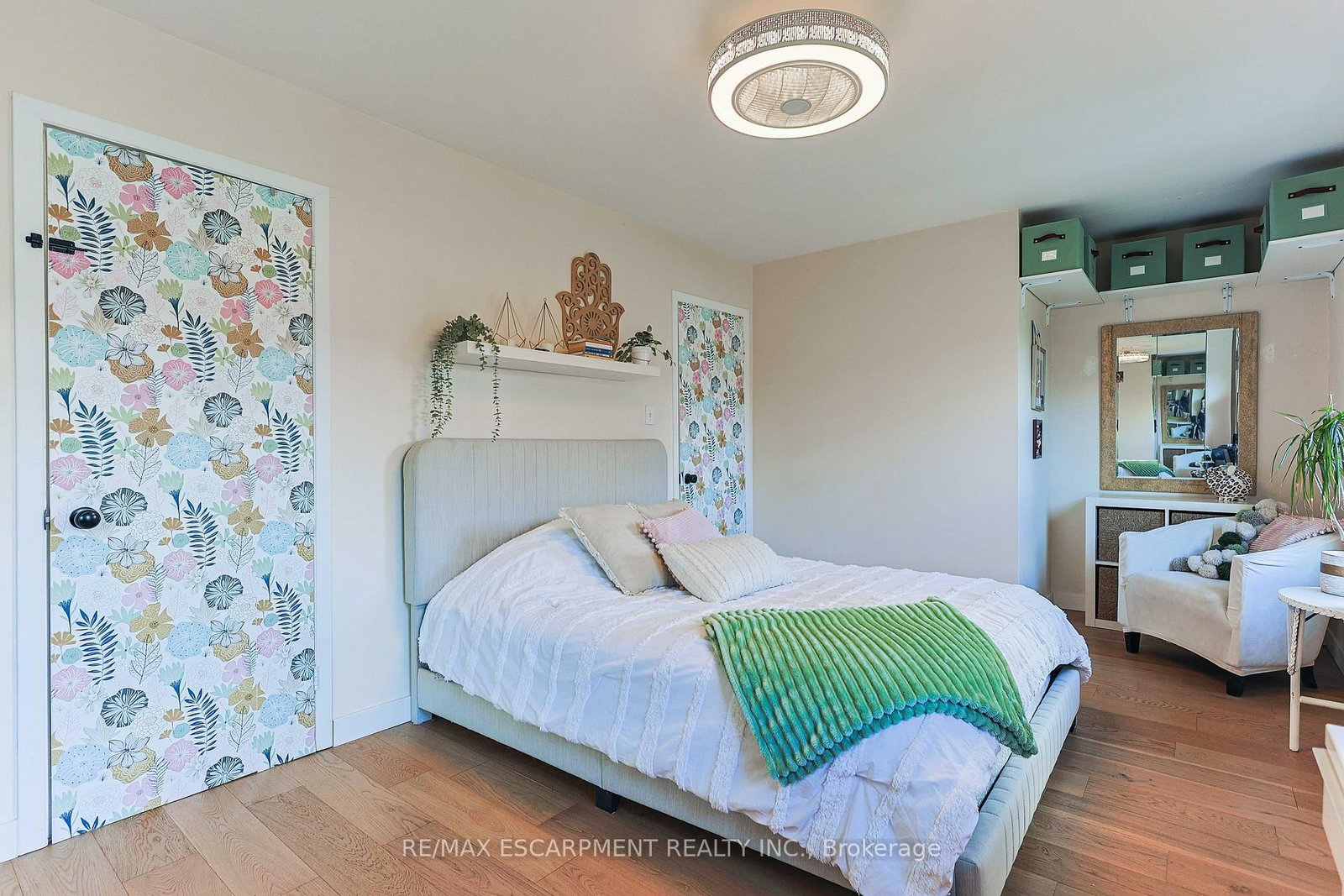 Townhouse for sale at 54-5475 Lakeshore Road, Burlington, Ontario, L7L 1E1 - Appleby - MLS: W12689086