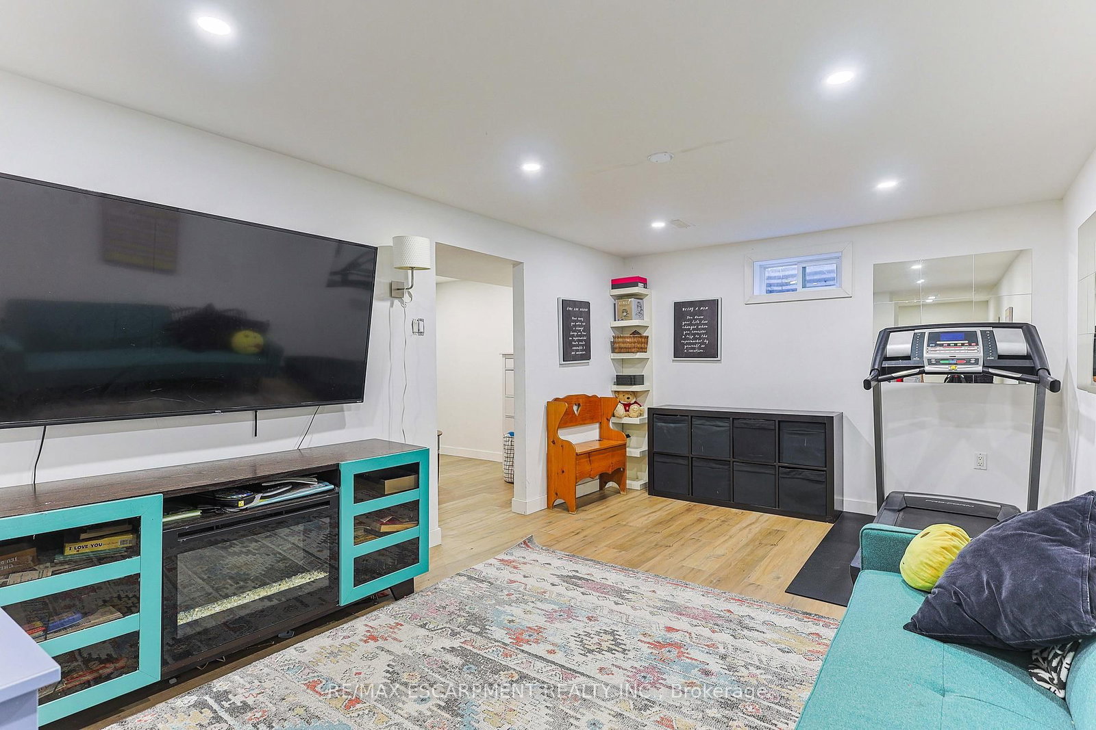 Townhouse for sale at 54-5475 Lakeshore Road, Burlington, Ontario, L7L 1E1 - Appleby - MLS: W12689086