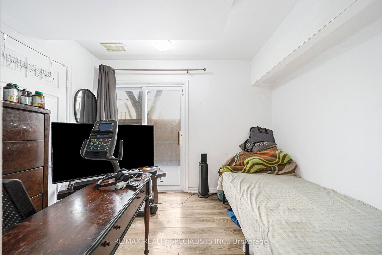 Townhouse for sale at 66 Enmount Drive, Brampton, Ontario, L6T 4C9 - Southgate - MLS: W12689422